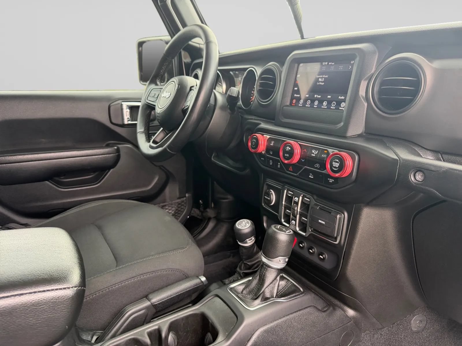 Used 2021 Jeep Gladiator Sport AWD/4WD image 34