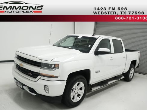 Used 2018 Chevrolet Silverado 1500 LT w/ Texas Edition AWD/4WD image 1