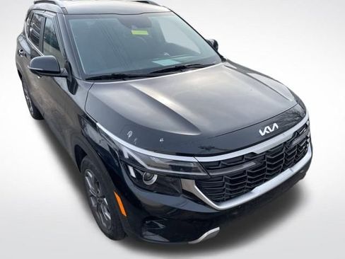 Used 2024 Kia Seltos S image 1