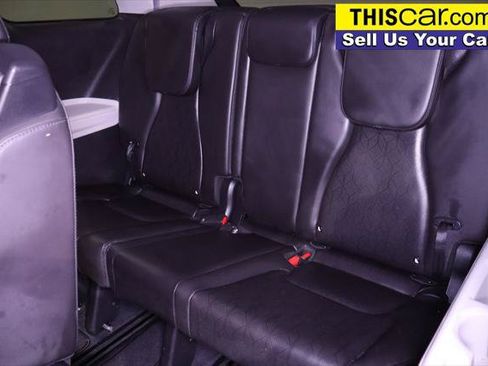 Used 2024 Kia Carnival LX FWD image 27