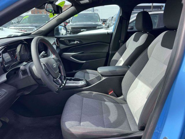 Used 2024 Chevrolet Trax RS w/ Driver Confidence Package FWD image 15