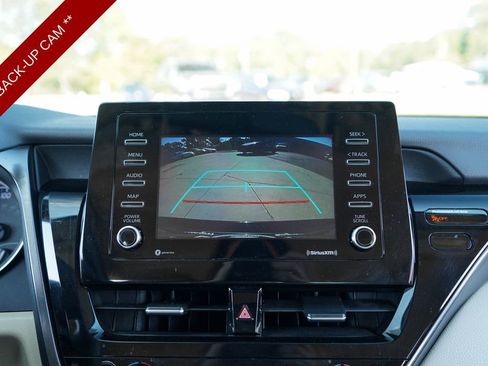 Used 2023 Toyota Camry LE FWD image 11