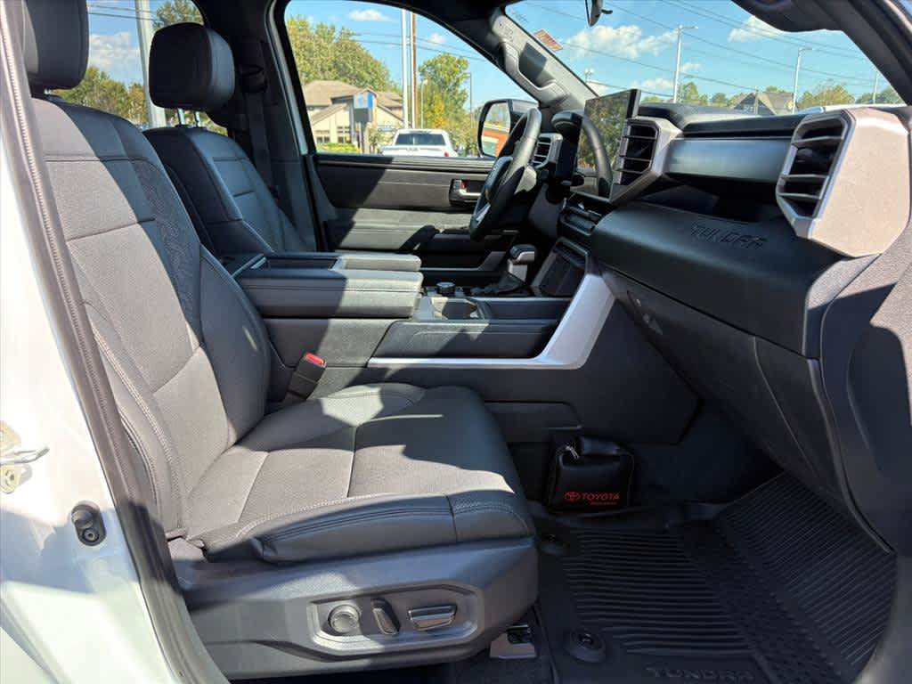 Used 2025 Toyota Tundra SR5 w/ SR5 Premium Package AWD/4WD image 6