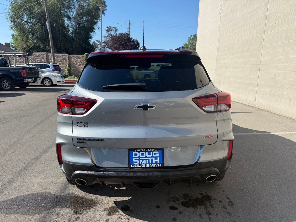 Used 2023 Chevrolet TrailBlazer RS w/ Sun and Liftgate Package AWD/4WD image 4
