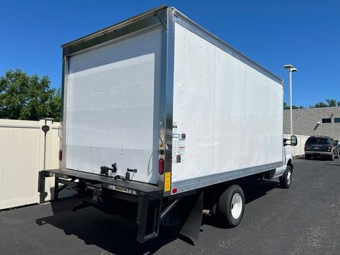 Used 2024 Ford E-450 and Econoline 450 Super Duty w/ Power Windows & Locks Group RWD image 3