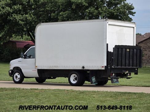 Used 2019 Ford E-350 and Econoline 350 Super Duty w/ Power Windows & Locks Group RWD image 3