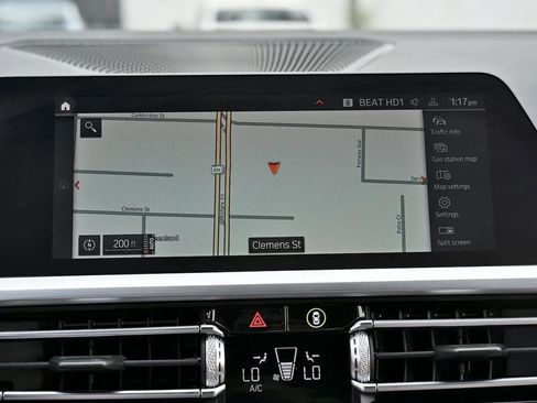 Used 2021 BMW 330i Sedan w/ Driving Assistance Package image 31