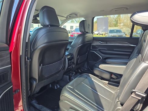 Used 2021 Jeep Grand Cherokee L Limited image 13