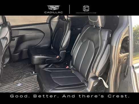 Used 2023 Chrysler Pacifica Touring-L w/ S Appearance Package FWD image 29