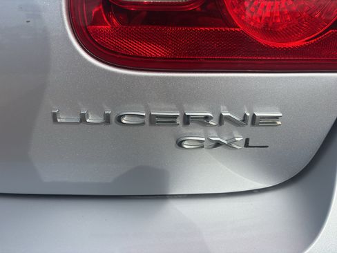 Used 2009 Buick Lucerne CXL FWD image 30