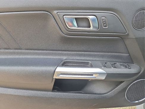 Used 2023 Ford Mustang Premium image 18