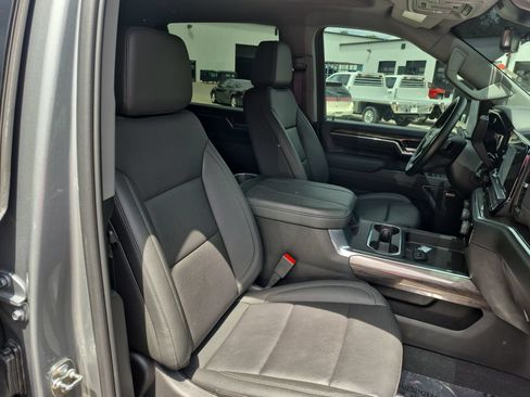 Used 2025 Chevrolet Silverado 2500 LTZ w/ LTZ Premium Package AWD/4WD image 28