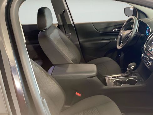 Certified 2024 Chevrolet Equinox LT w/ LPO, Floor Liner Package FWD image 34