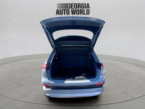 Used 2022 Audi Q4 e-tron Prestige image 8