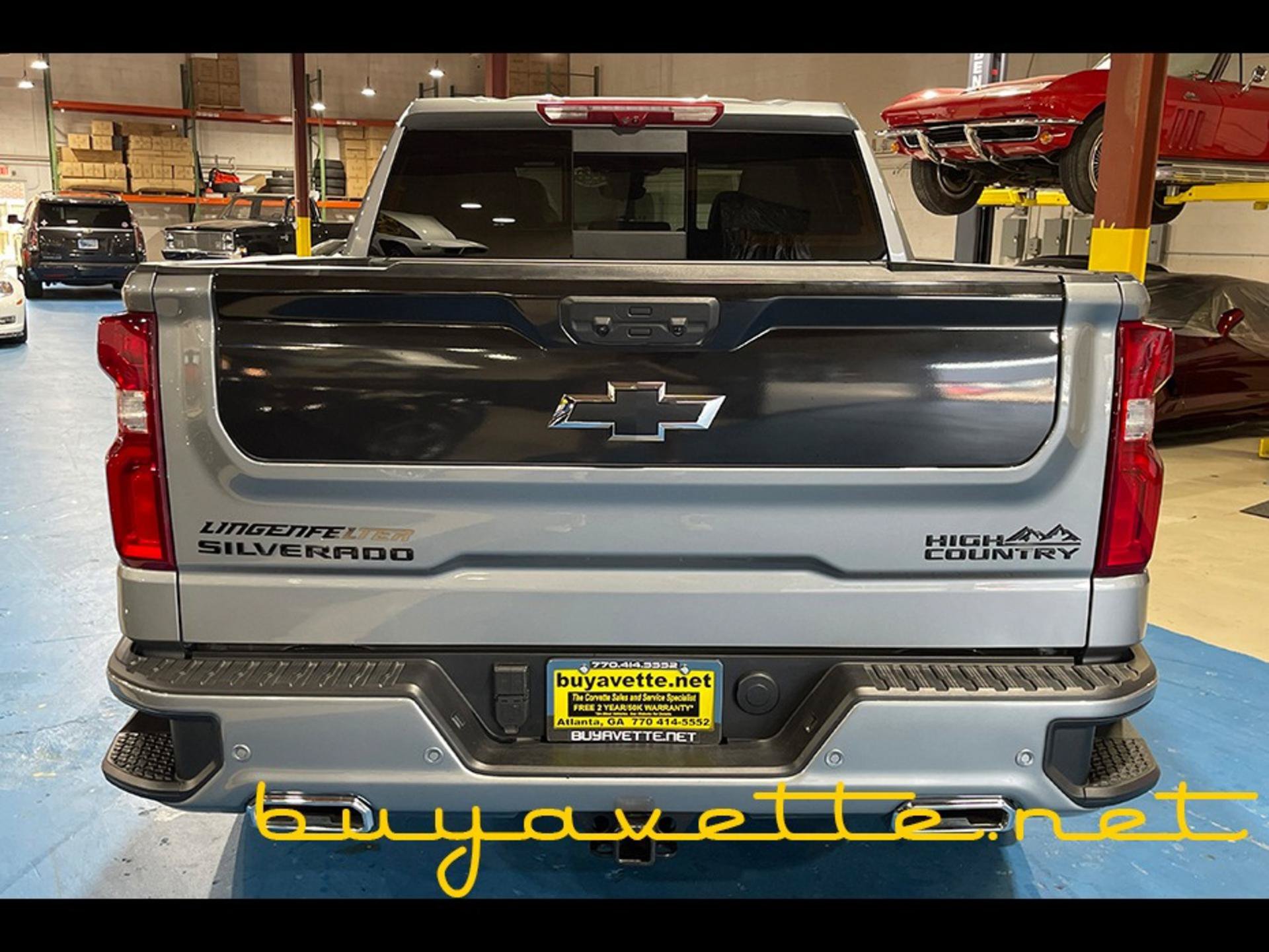 Used 2025 Chevrolet Silverado 1500 High Country w/ Technology Package AWD/4WD image 5