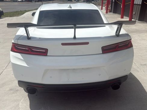 Used 2017 Chevrolet Camaro SS RWD image 7