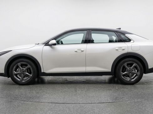 Used 2025 Kia K4 LXS image 5