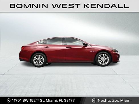 Used 2017 Chevrolet Malibu LT image 26