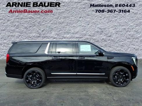 New 2026 GMC Yukon XL Denali w/ Denali Reserve Package AWD/4WD image 4