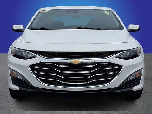 Used 2024 Chevrolet Malibu LT FWD image 2