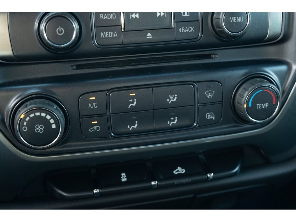 Used 2019 Chevrolet Silverado 1500 LT AWD/4WD image 27