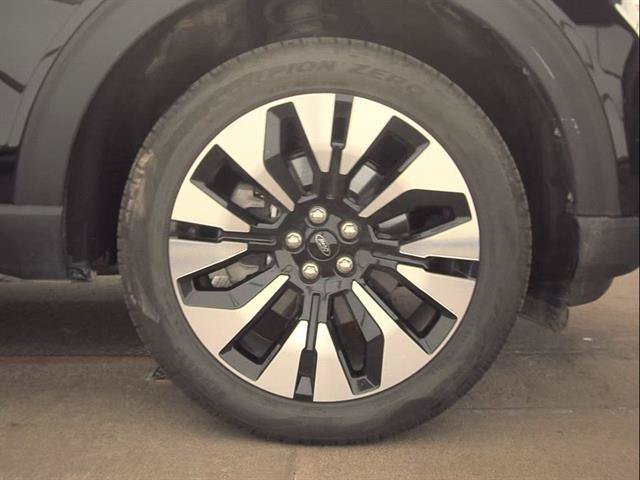 Used 2026 Ford Explorer Platinum w/ LUX Leather Package AWD/4WD image 8