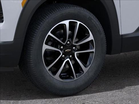 New 2026 Chevrolet TrailBlazer LT image 9