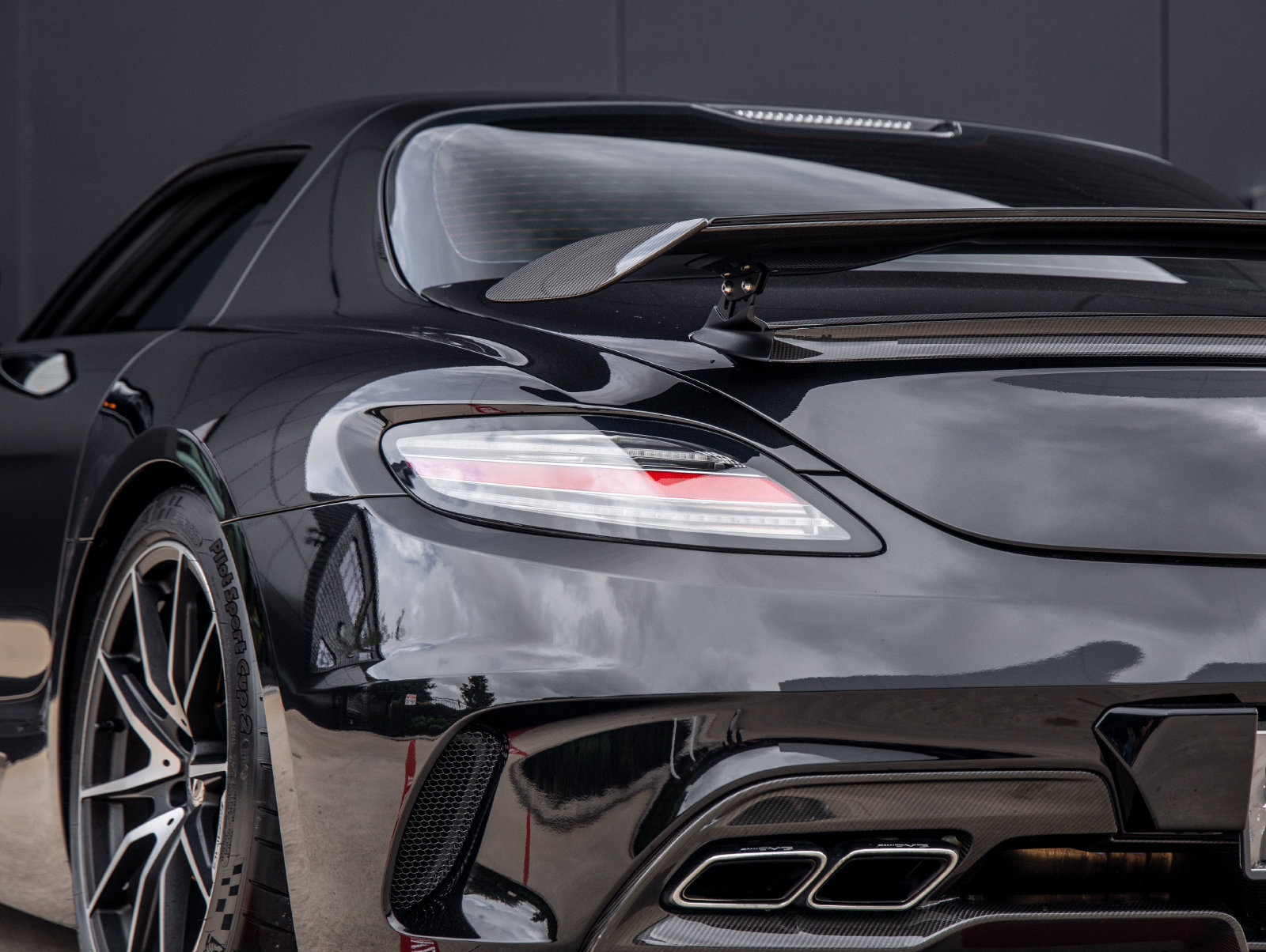 Used 2014 Mercedes-Benz SLS AMG Black Series image 12