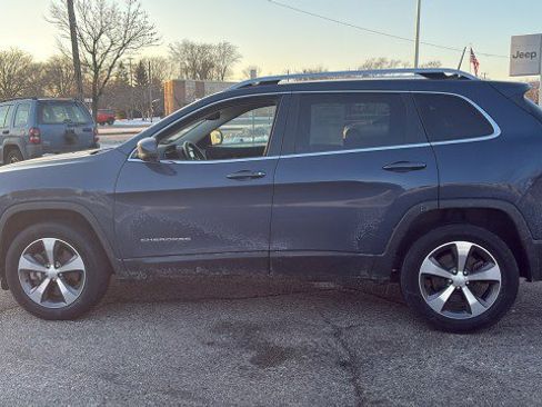 Used 2020 Jeep Cherokee Limited image 5