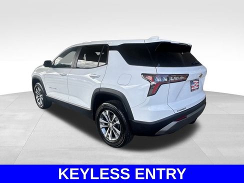 Used 2025 Chevrolet Equinox LT image 6