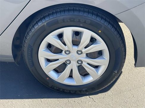 Used 2019 Hyundai Accent SE image 37