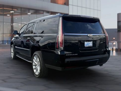 Used 2019 Cadillac Escalade ESV Luxury image 6
