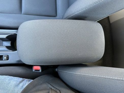 Used 2023 Toyota Corolla LE image 27