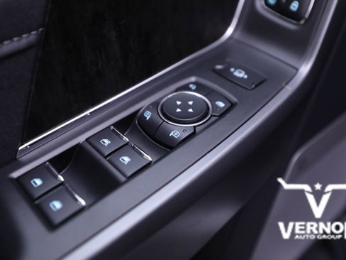 New 2026 Ford F250 Lariat w/ Chrome Package image 18