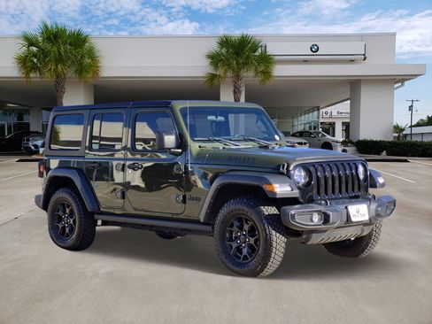 Used 2022 Jeep Wrangler Unlimited Willys image 3