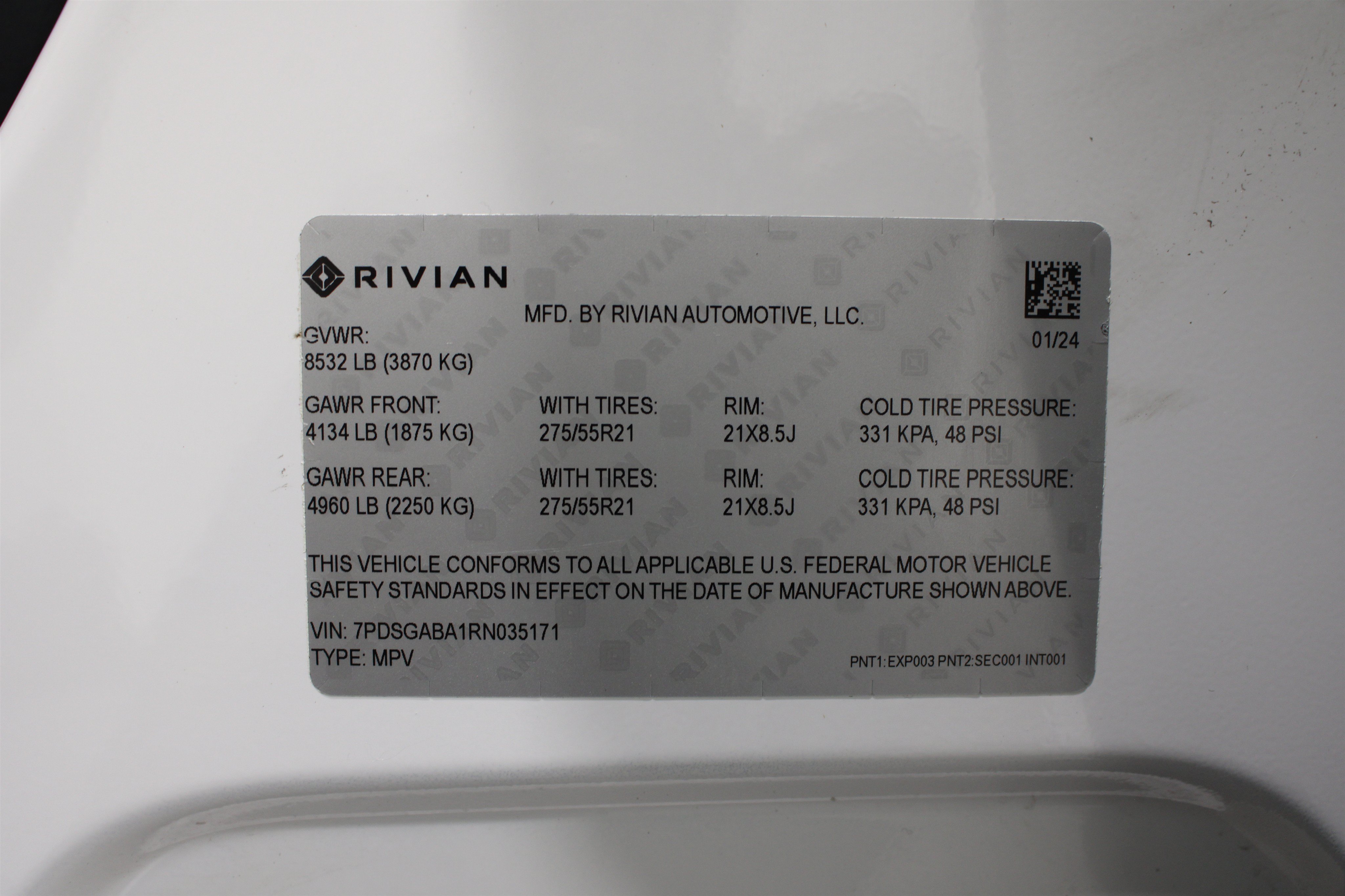 Used 2024 Rivian R1S Adventure Quad AWD/4WD image 38