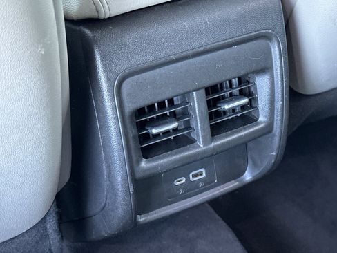 Used 2023 Cadillac XT4 Premium Luxury image 13