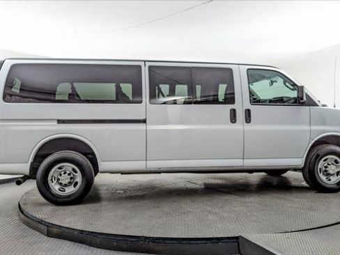 Used 2023 Chevrolet Express 3500 LS image 9