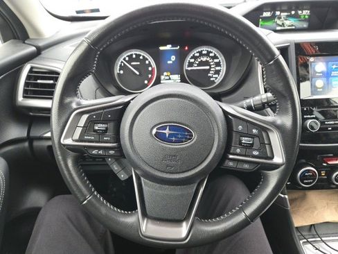 Used 2023 Subaru Forester Premium image 2