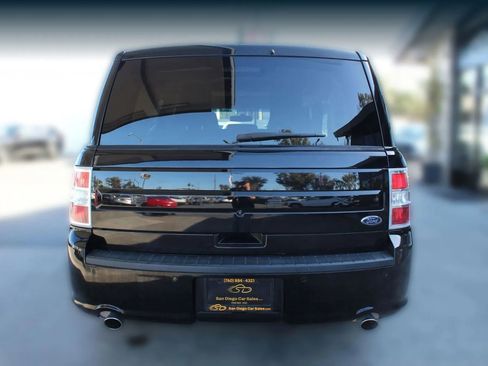 Used 2019 Ford Flex SE image 4