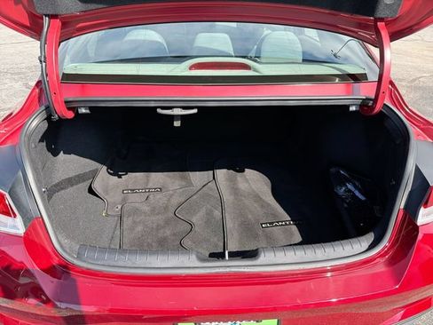 Used 2023 Hyundai Elantra SEL w/ Preferred Accessory Package FWD image 21