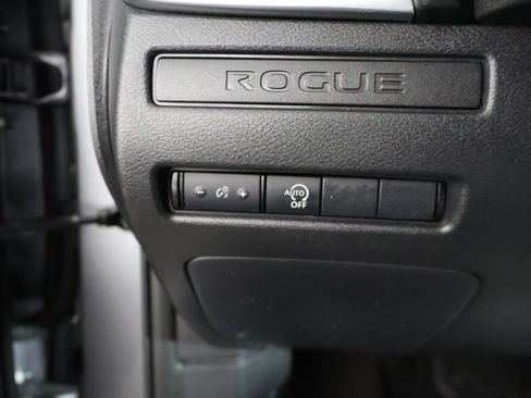 Used 2023 Nissan Rogue S AWD/4WD image 35