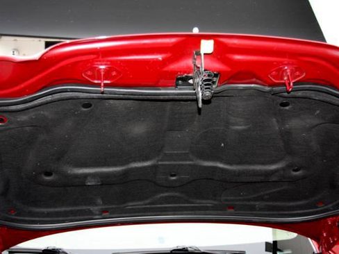 Used 2004 Jaguar XJ8 image 14