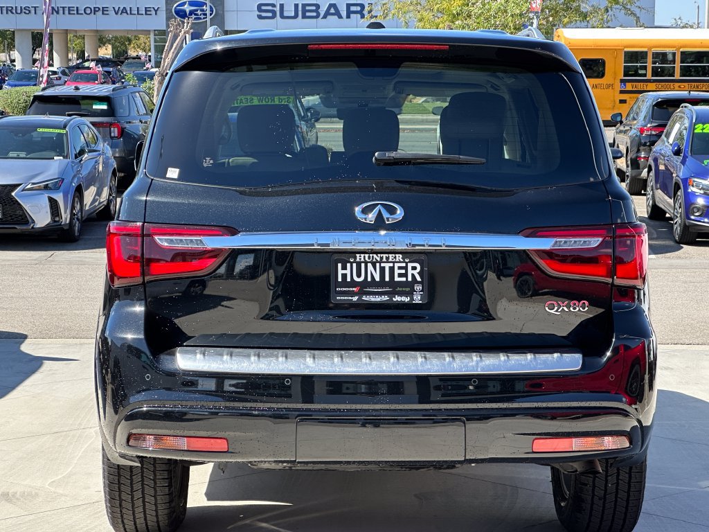Used 2023 INFINITI QX80 Luxe w/ Cargo Package RWD image 6