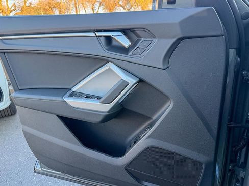 New 2025 Audi Q3 2.0T Premium image 14