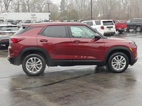 Certified 2024 Chevrolet TrailBlazer LS w/ LS Convenience Package image 2