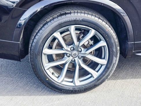 Used 2019 Volvo XC90 T6 Momentum image 9