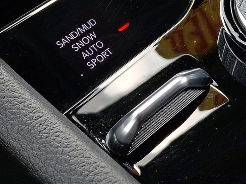 Certified 2023 Jeep Grand Cherokee Limited AWD/4WD image 24