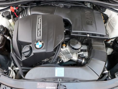 Used 2011 BMW 335i xDrive Sedan image 35