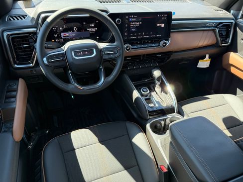 New 2025 GMC Canyon AT4 image 15